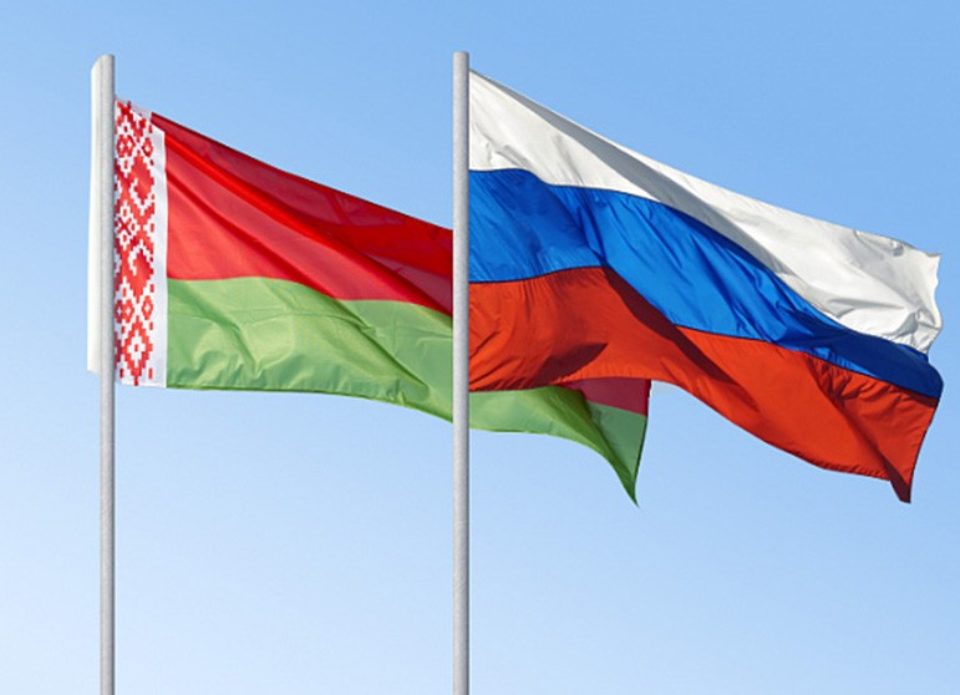 Россия закрывает границу с Беларусью