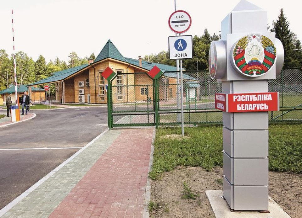 Куда чаще всего выезжали белорусы в апреле 2024 года через автодорожные пункты пропуска